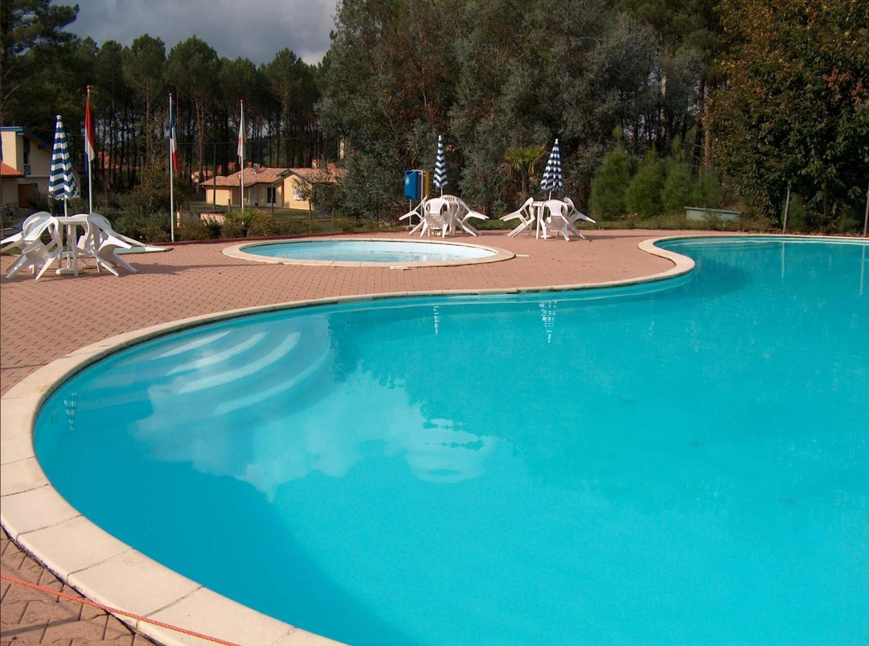 Jolie Maison De Vacances Avec Terrasse Et Jardin Saint-Julien-en-Born Extérieur photo